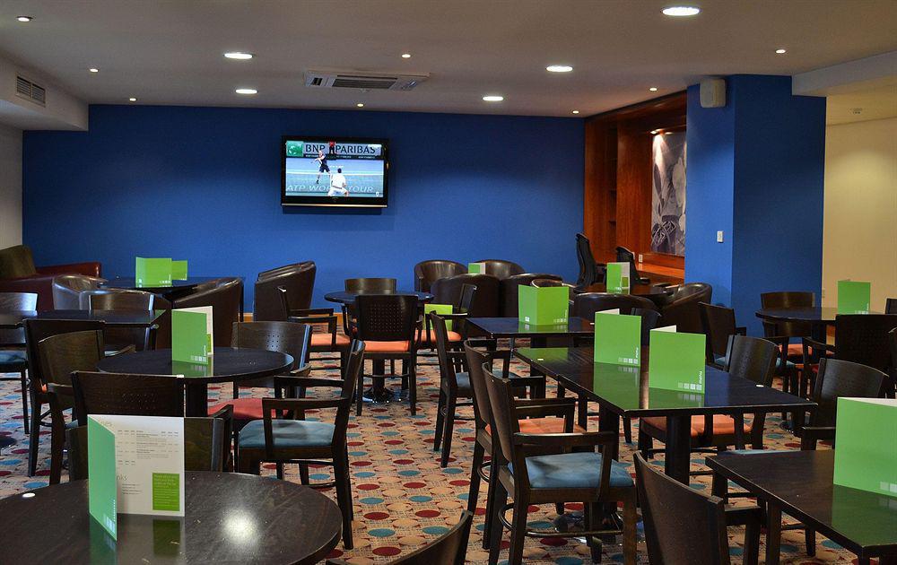 Holiday Inn Express Shrewsbury By Ihg Buitenkant foto