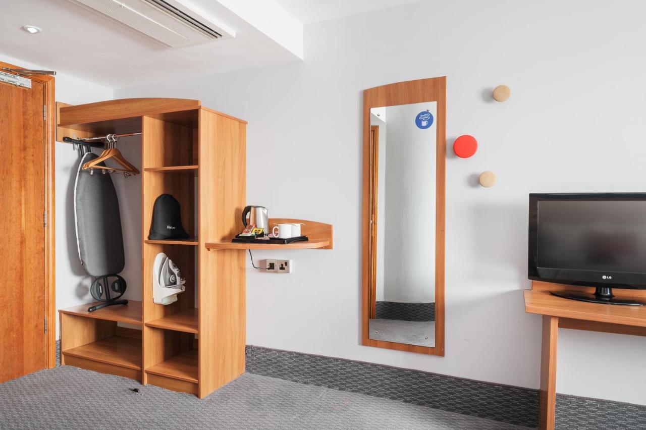 Holiday Inn Express Shrewsbury By Ihg Buitenkant foto