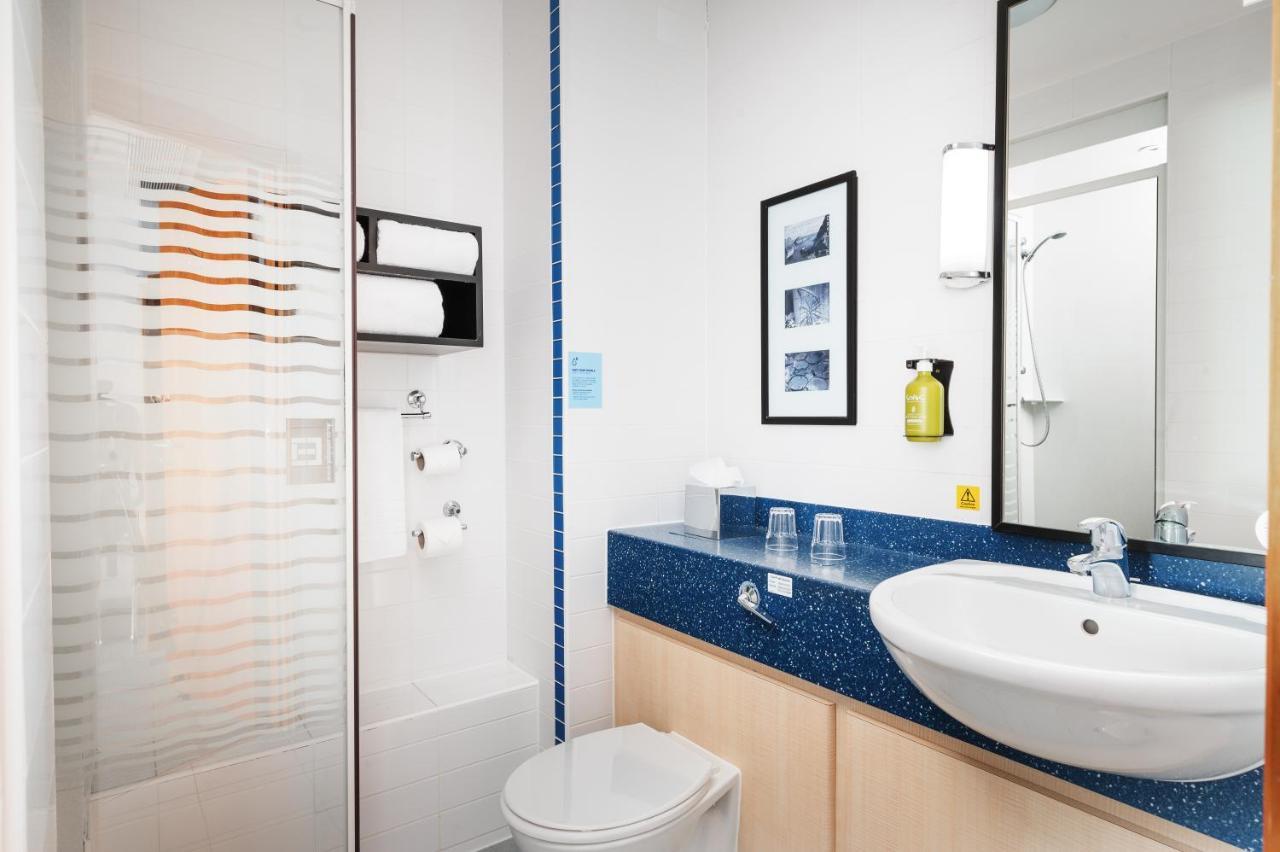 Holiday Inn Express Shrewsbury By Ihg Buitenkant foto