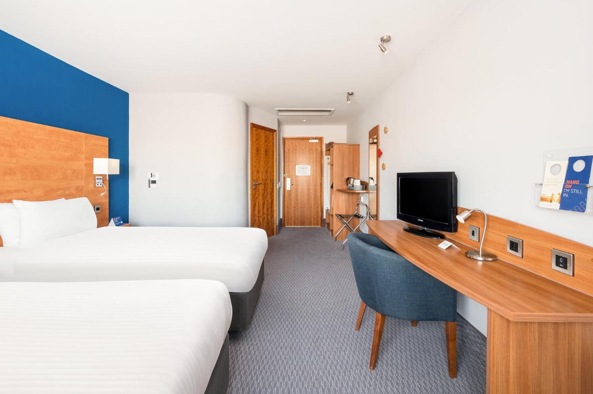 Holiday Inn Express Shrewsbury By Ihg Buitenkant foto