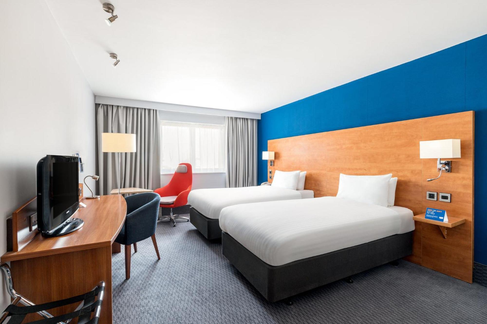 Holiday Inn Express Shrewsbury By Ihg Buitenkant foto