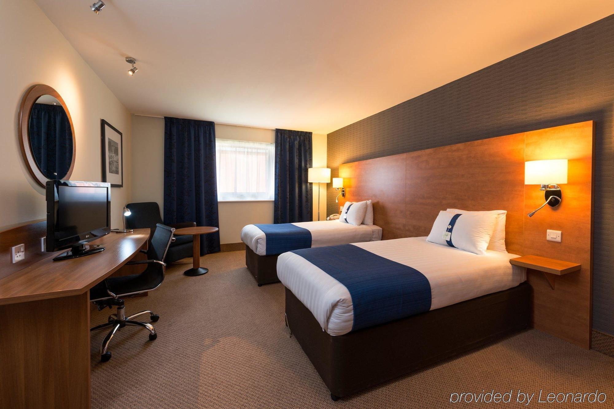 Holiday Inn Express Shrewsbury By Ihg Buitenkant foto