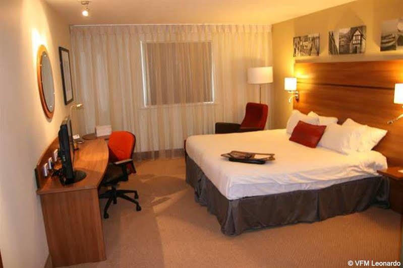 Holiday Inn Express Shrewsbury By Ihg Buitenkant foto